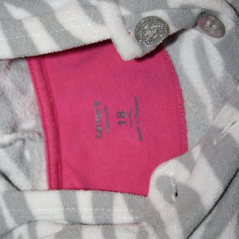 🦓 Zebra Print Sweater Set – 18M - Picture 3 of 5